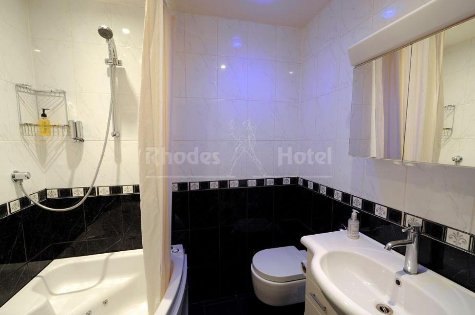 Rhodes Hotel London Exterior photo